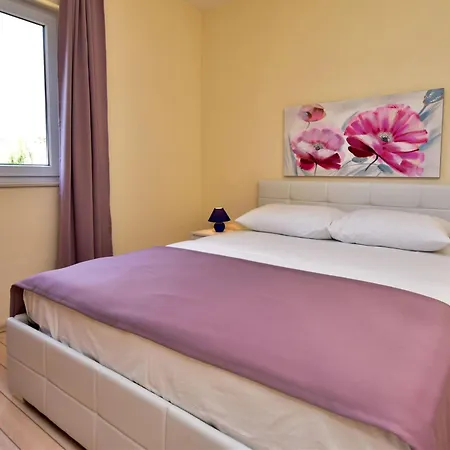 Apartman Melandura-4 By Interhome